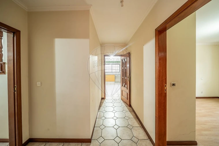 Moradia T3 para Venda em Recardães e Espinhel Foto 8