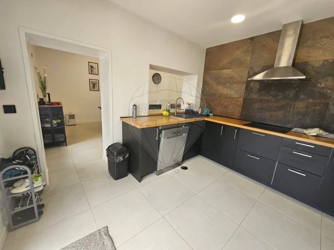 Moradia T2 para Venda em Oiã Foto 4