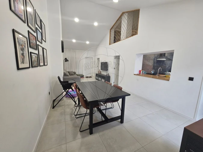 Moradia T2 para Venda em Oiã Foto 2