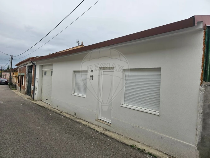 Moradia T2 para Venda em Oiã Foto 18