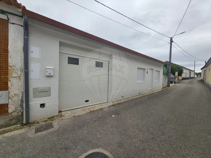 Moradia T2 para Venda em Oiã Foto 17