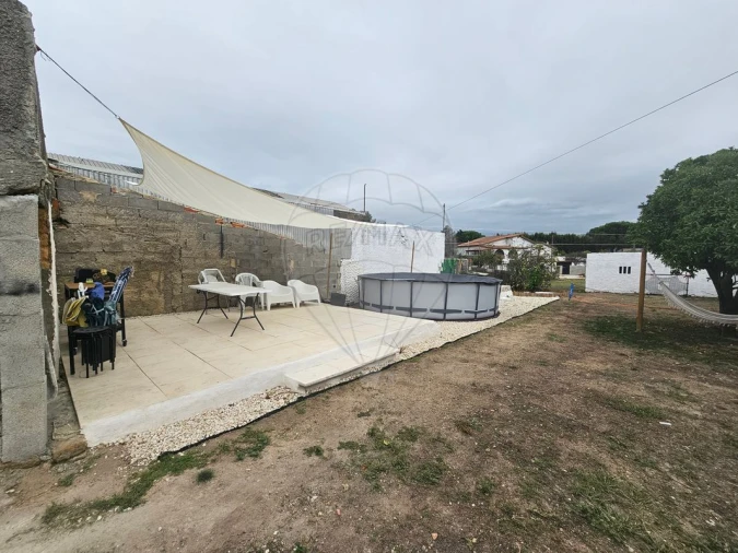 Moradia T2 para Venda em Oiã Foto 12