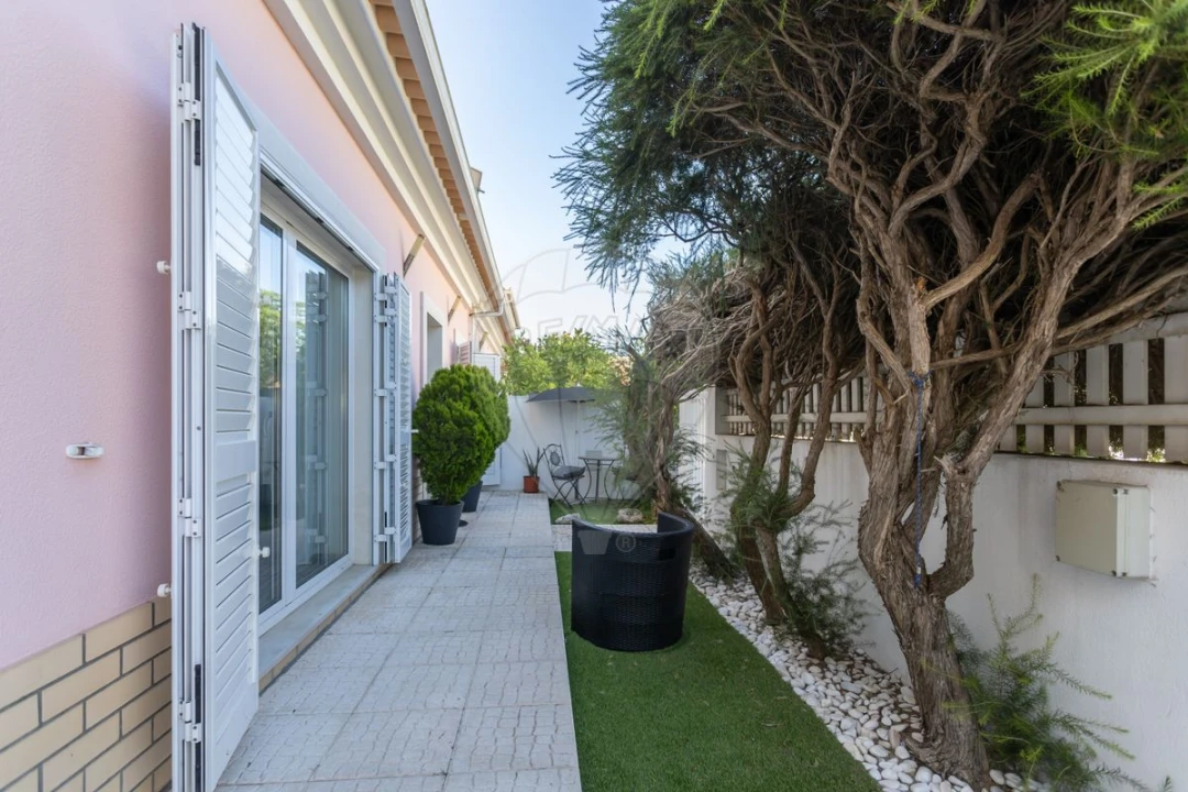 Moradia T3 para Venda em Pinhal Novo Foto 46