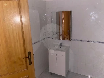 Apartamento T2 para Venda em Rio de Mouro