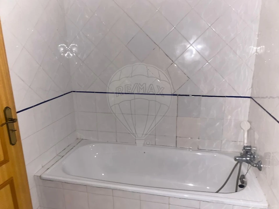 Apartamento T2 para Venda em Rio de Mouro Foto 19