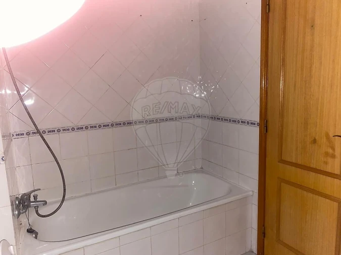 Apartamento T2 para Venda em Rio de Mouro Foto 30