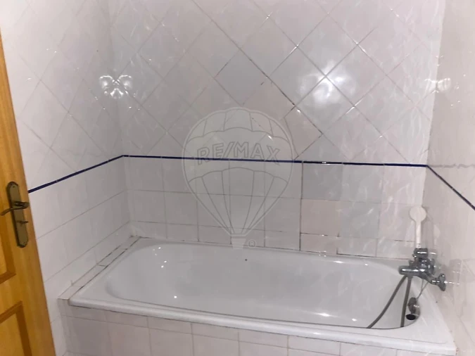 Apartamento T2 para Venda em Rio de Mouro Foto 19