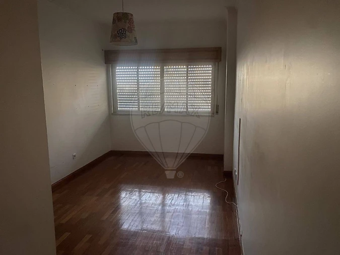 Apartamento T2 para Venda em Rio de Mouro Foto 22