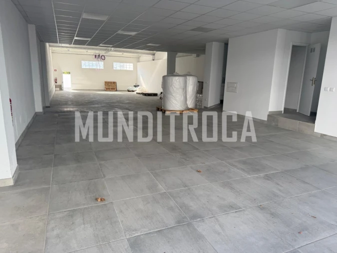 Armazém para Venda em Braga (São José de São Lázaro e São João do Souto) Foto 6