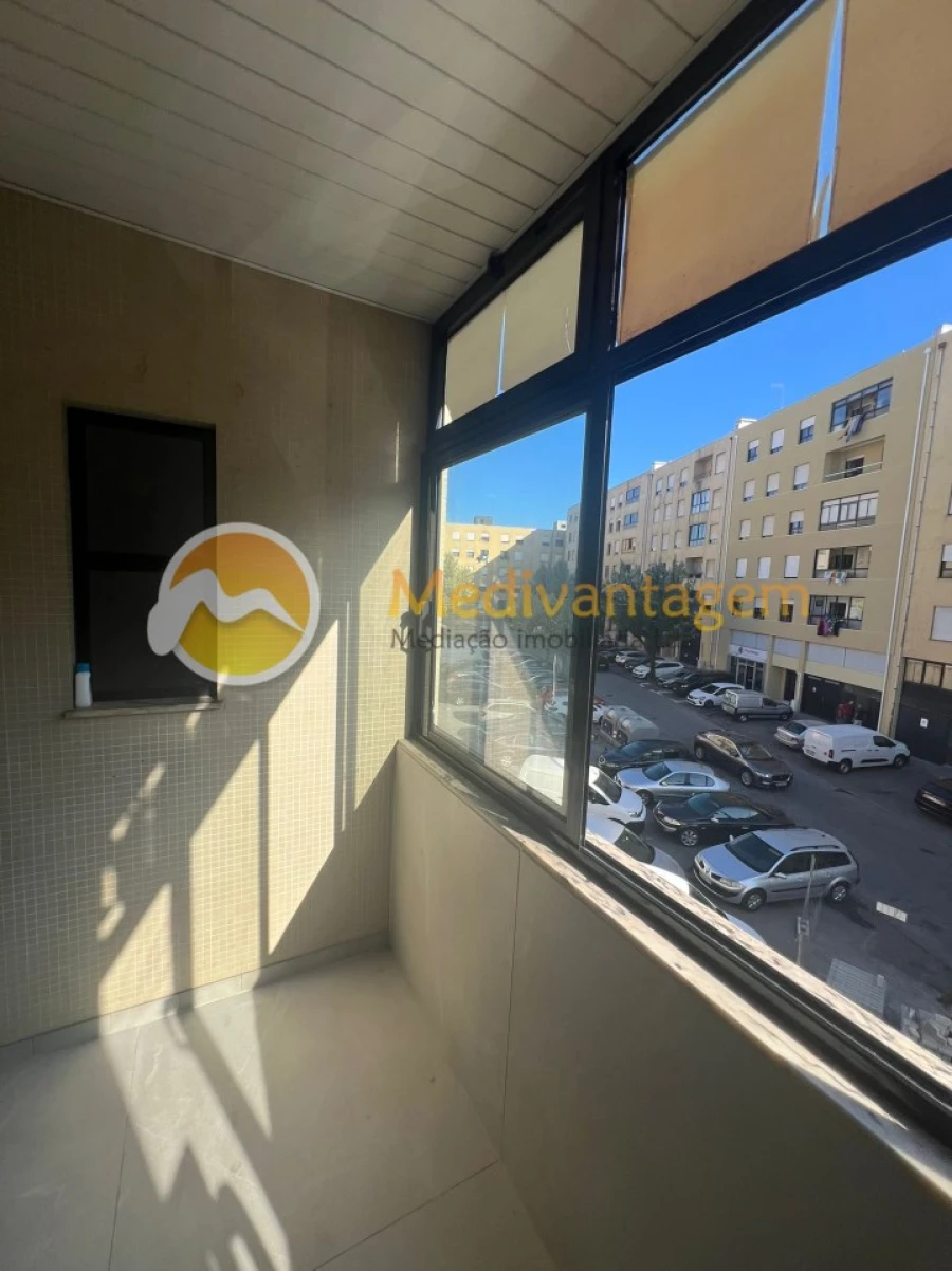 Apartamento T3 para Venda em Ferreiros e Gondizalves Foto 1