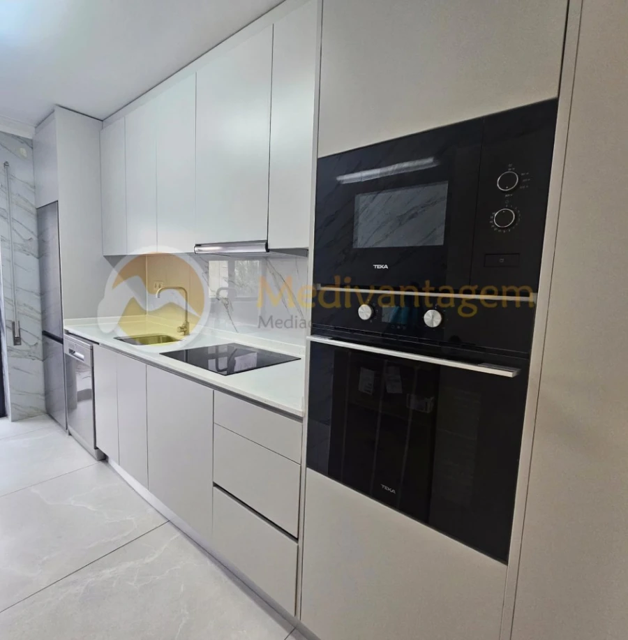 Apartamento T3 para Venda em Ferreiros e Gondizalves Foto 3