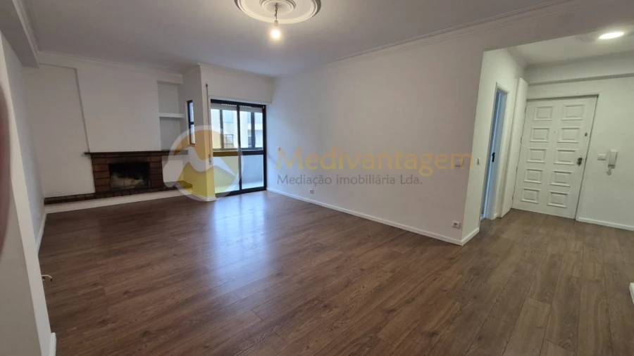 Apartamento T3 para Venda em Ferreiros e Gondizalves Foto 5