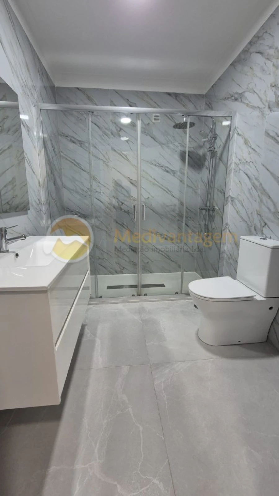 Apartamento T3 para Venda em Ferreiros e Gondizalves Foto 8