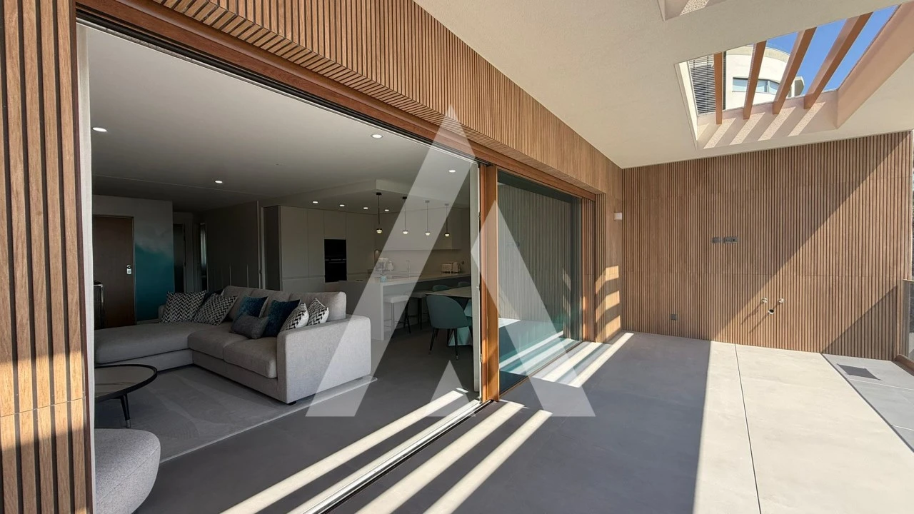 Apartamento T2 para Venda em Quarteira Foto 17