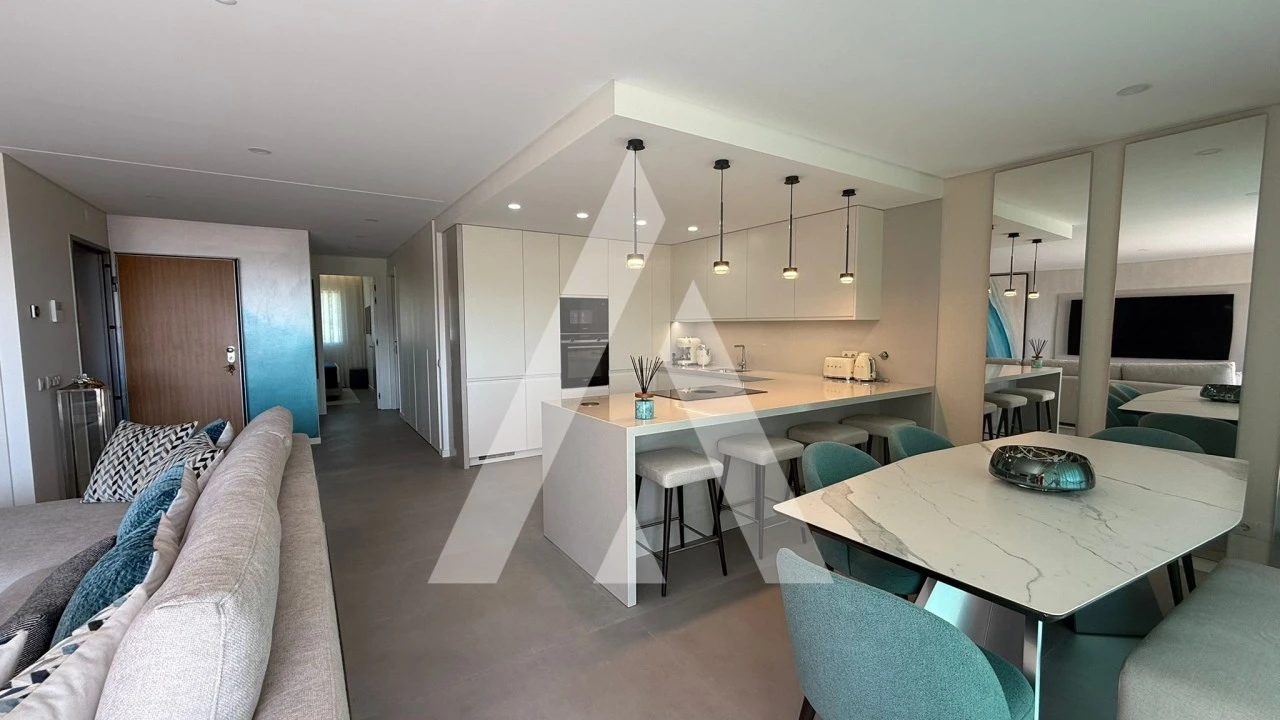 Apartamento T2 para Venda em Quarteira Foto 4