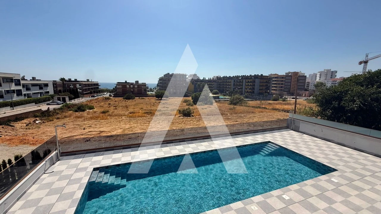 Apartamento T2 para Venda em Quarteira Foto 14