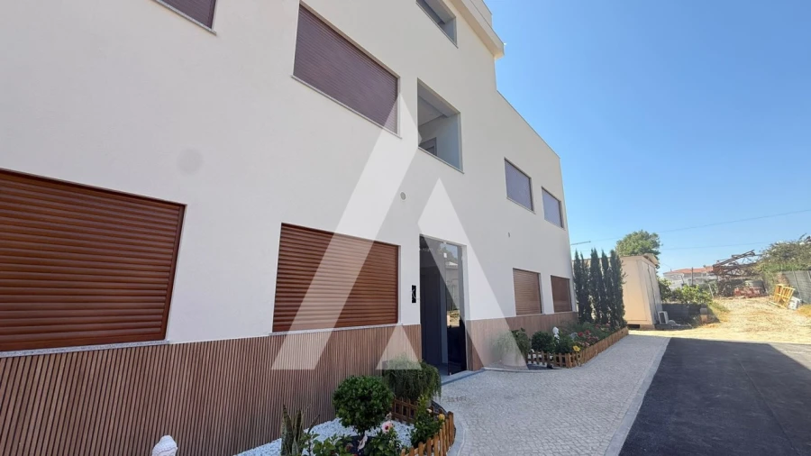 Apartamento T2 para Venda em Quarteira Foto 5