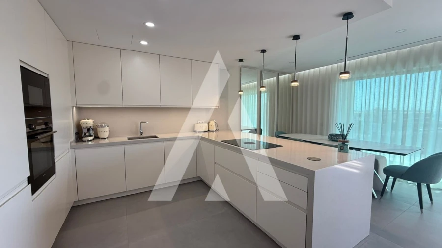 Apartamento T2 para Venda em Quarteira Foto 9