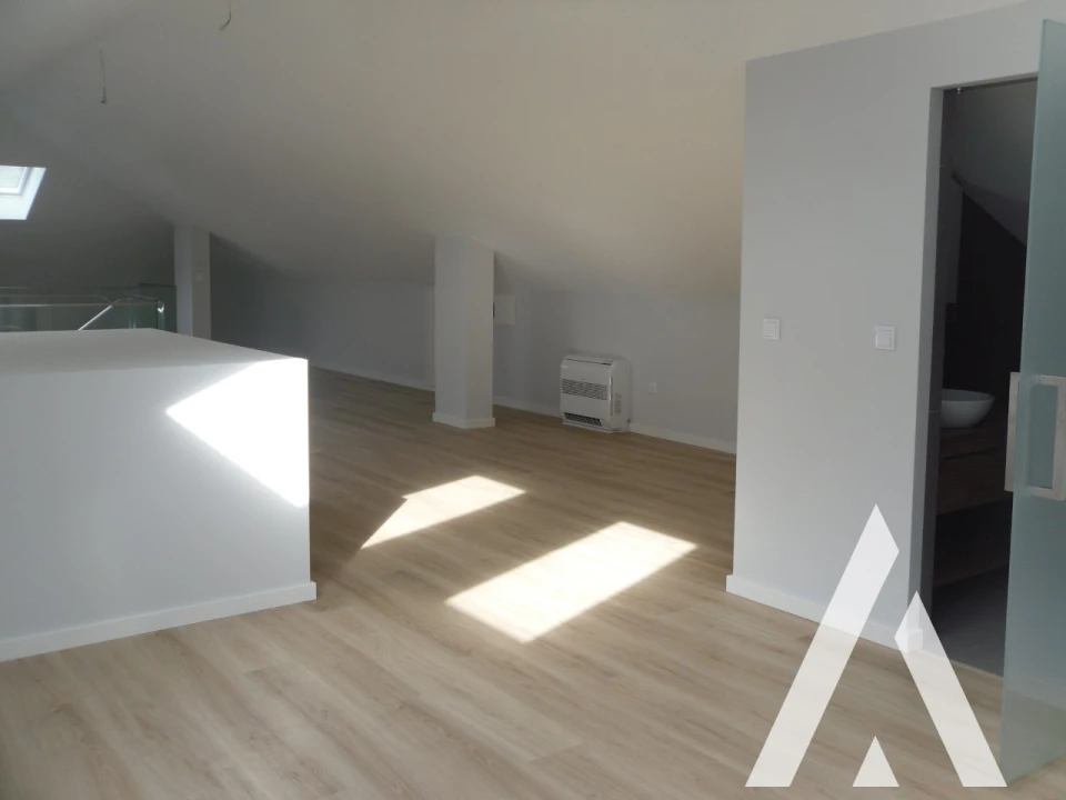 Apartamento T3 para Venda em Carcavelos e Parede Foto 37