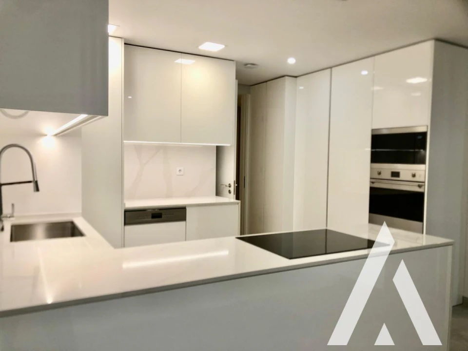 Apartamento T3 para Venda em Carcavelos e Parede Foto 60