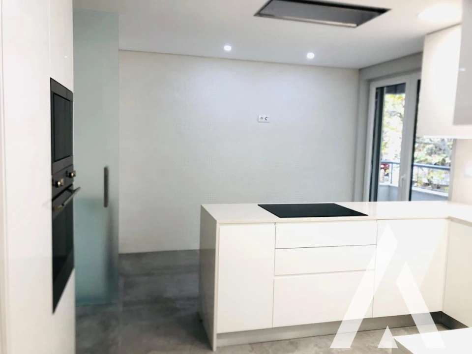 Apartamento T3 para Venda em Carcavelos e Parede Foto 66