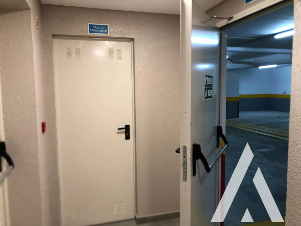 Apartamento T3 para Venda em Carcavelos e Parede Foto 83