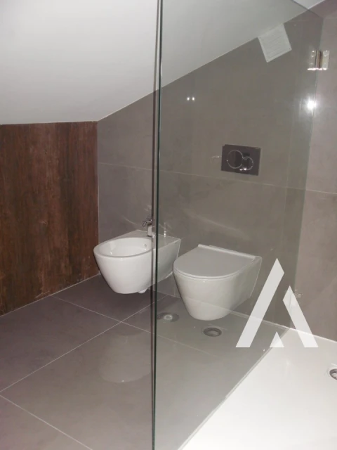 Apartamento T3 para Venda em Carcavelos e Parede