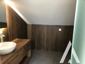 Apartamento T3 para Venda em Carcavelos e Parede