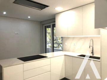 Apartamento T3 para Venda em Carcavelos e Parede