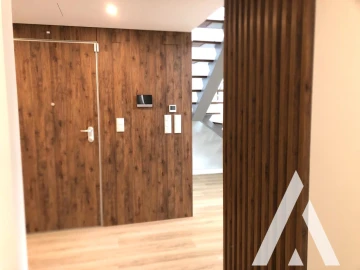 Apartamento T3 para Venda em Carcavelos e Parede
