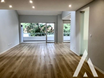 Apartamento T3 para Venda em Carcavelos e Parede