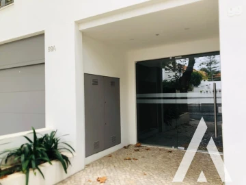 Apartamento T3 para Venda em Carcavelos e Parede
