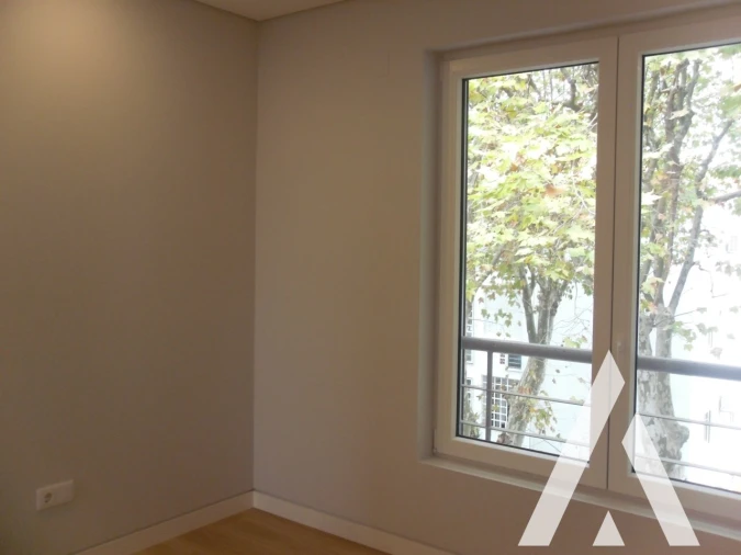 Apartamento T3 para Venda em Carcavelos e Parede Foto 42