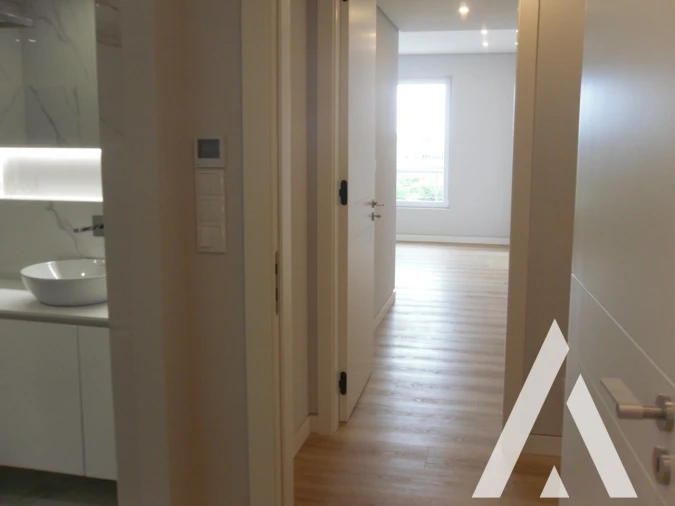 Apartamento T3 para Venda em Carcavelos e Parede Foto 44