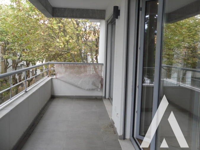 Apartamento T3 para Venda em Carcavelos e Parede Foto 43