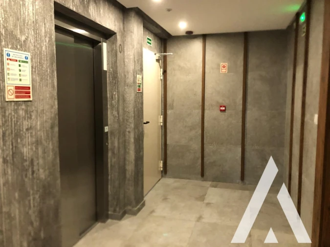Apartamento T3 para Venda em Carcavelos e Parede Foto 84