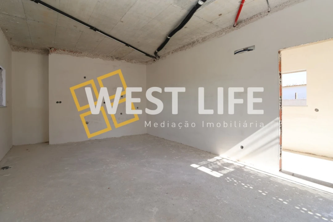 Moradia T4 para Venda em Ventosa Foto 4