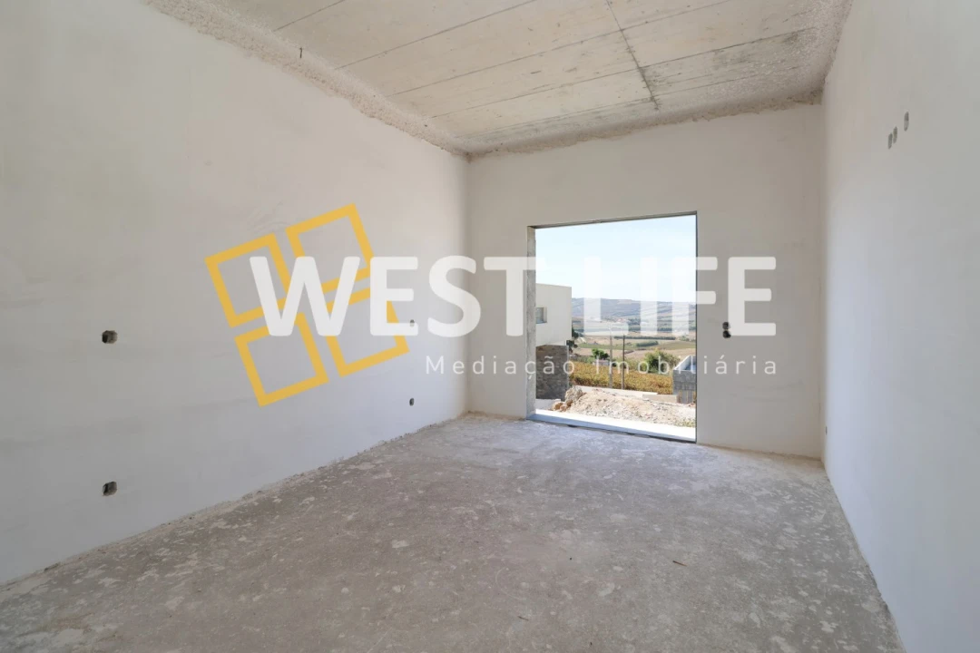 Moradia T4 para Venda em Ventosa Foto 17