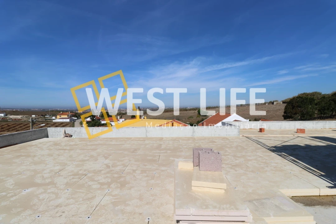 Moradia T4 para Venda em Ventosa Foto 22