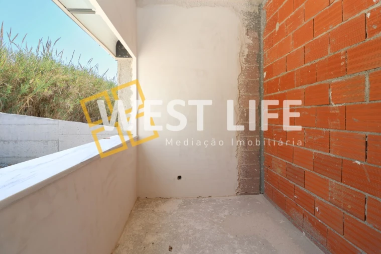 Moradia T4 para Venda em Ventosa Foto 16