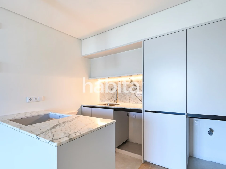 Apartamento T1 para Venda em Lordelo do Ouro e Massarelos Foto 7