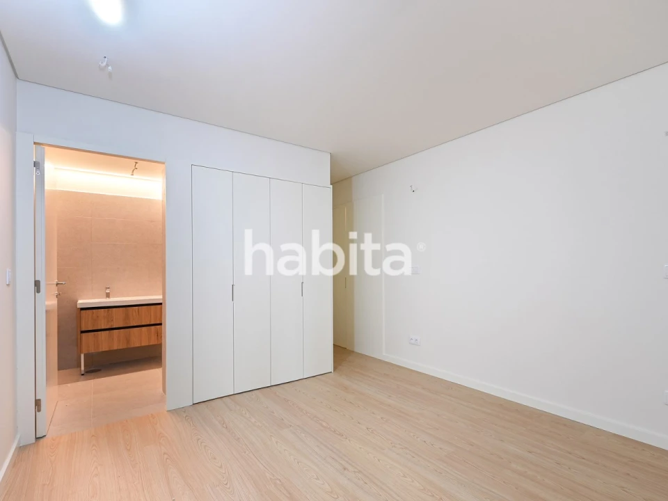Apartamento T1 para Venda em Lordelo do Ouro e Massarelos Foto 19