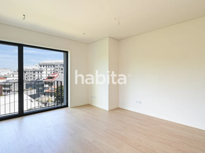 Apartamento T1 para Venda em Lordelo do Ouro e Massarelos Foto 5