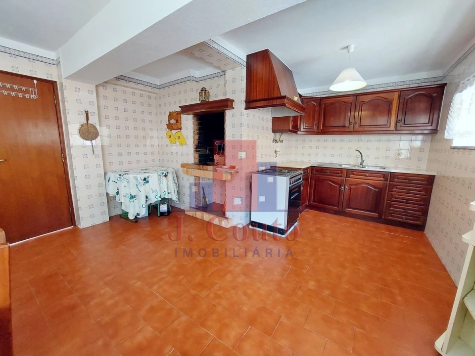 Moradia T6 para Venda em Nossa Senhora do Pópulo, Coto e São Gregório Foto 13