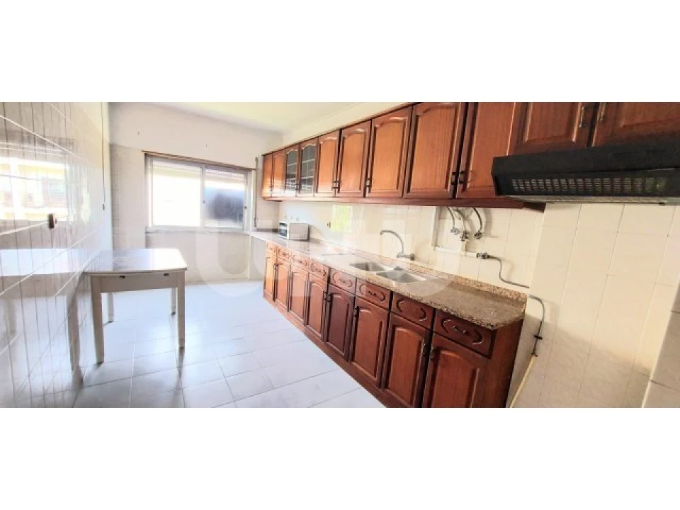 Apartamento T3 para Venda em Seixal, Arrentela e Aldeia de Paio Pires Foto 1