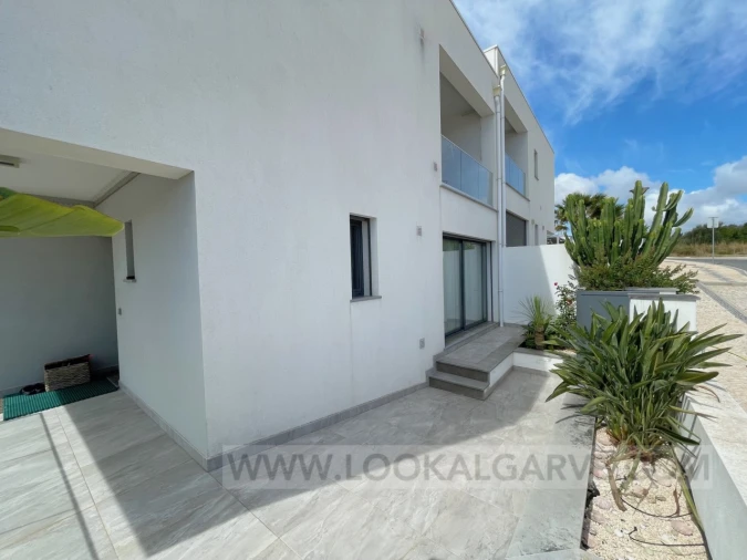 Moradia T4 para Venda em Lagos (São Sebastião e Santa Maria) Foto 6