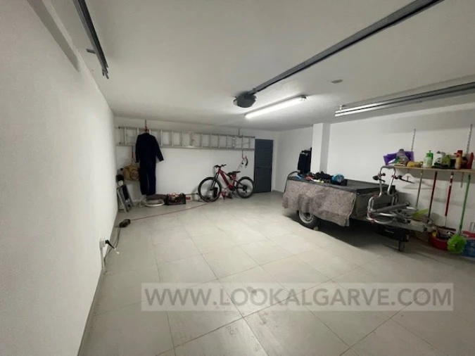 Moradia T4 para Venda em Lagos (São Sebastião e Santa Maria) Foto 25