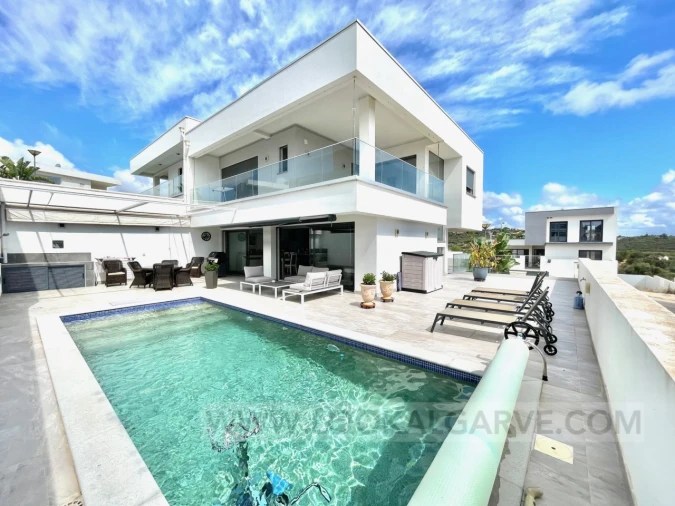 Moradia T4 para Venda em Lagos (São Sebastião e Santa Maria) Foto 4