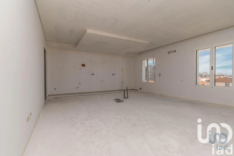 Apartamento T4 para Venda em Marinha Grande Foto 3