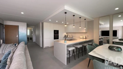 Apartamento T2 para Venda em Quarteira
